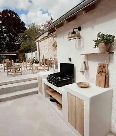 Maison Hortense 4 Etoiles Piscine Chauffee Et Sauna Buxeuil (Vienne)